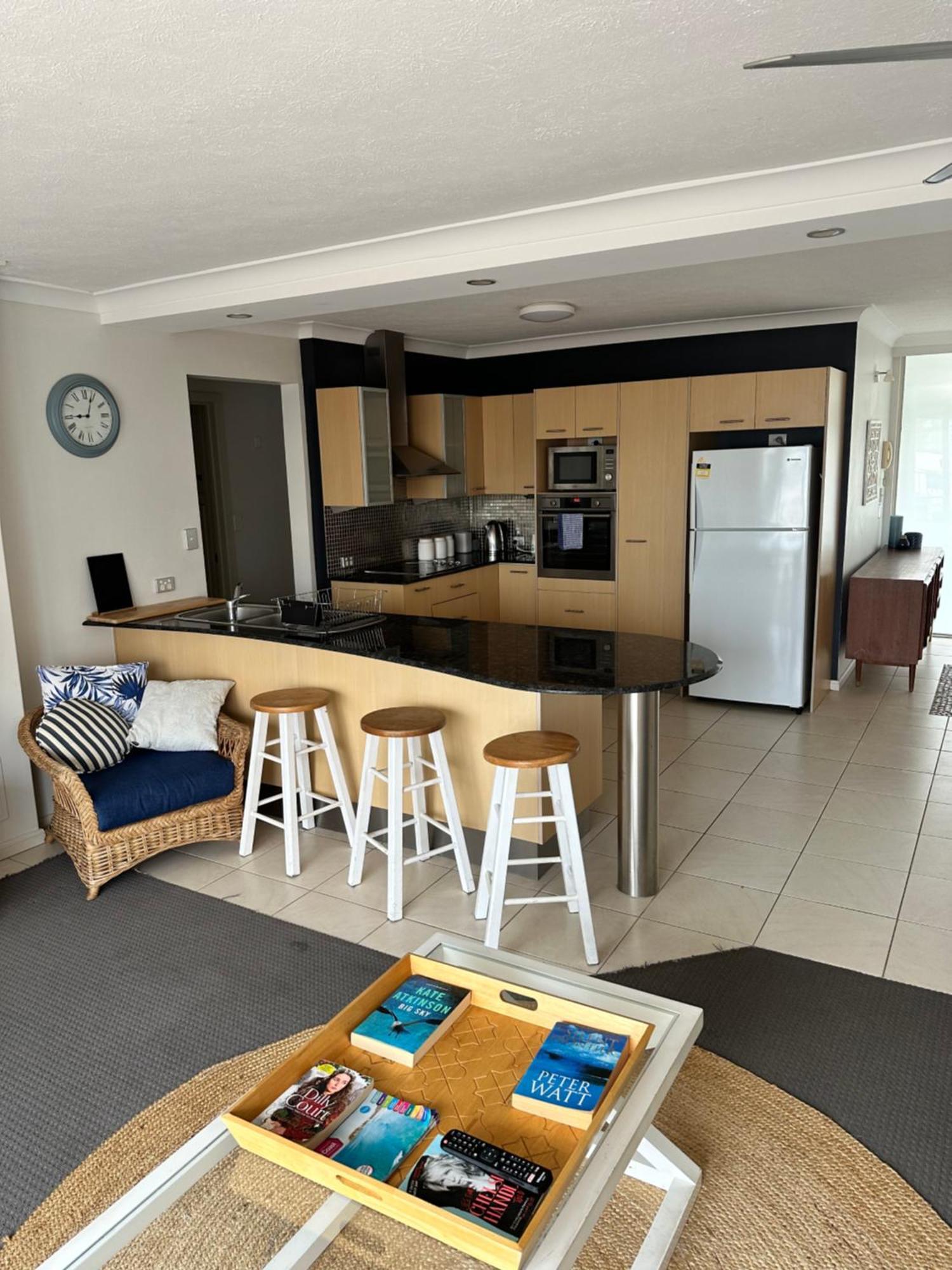 Queensleigh Holiday Apartments Broadbeach Bagian luar foto