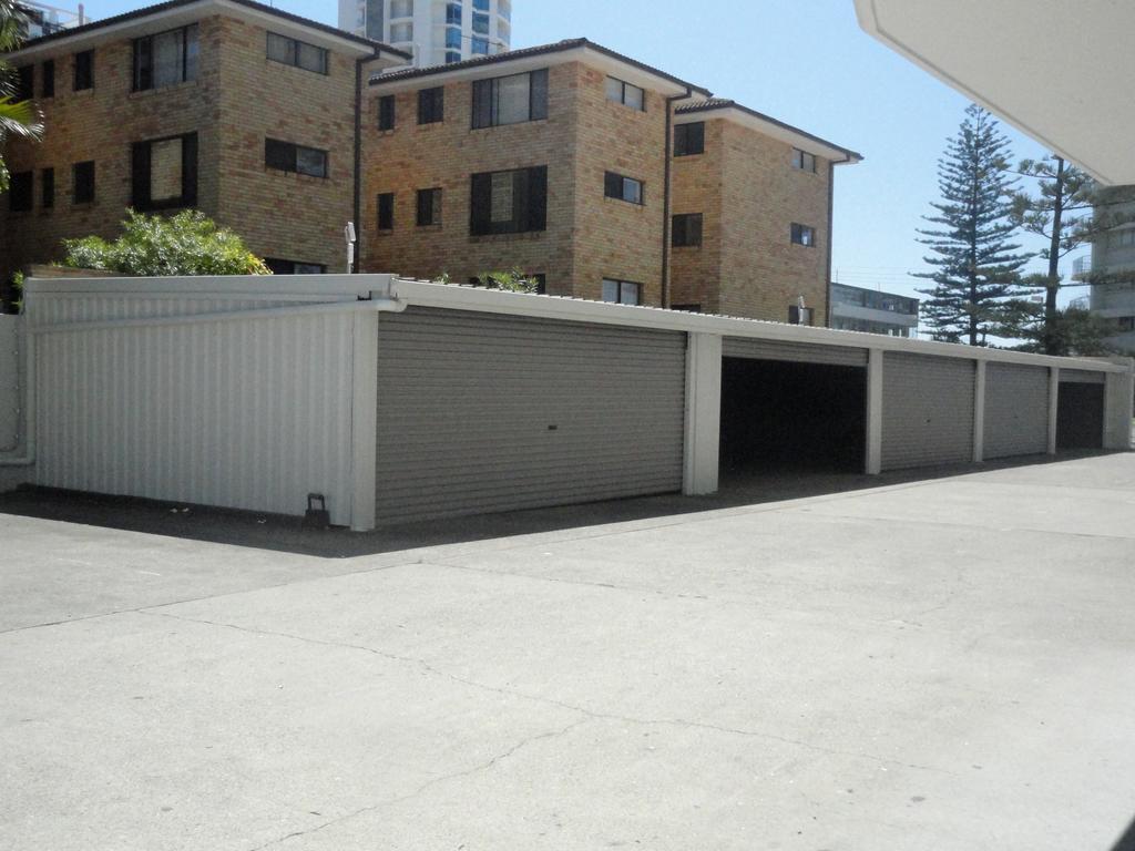 Queensleigh Holiday Apartments Broadbeach Bagian luar foto