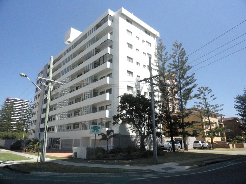 Queensleigh Holiday Apartments Broadbeach Bagian luar foto